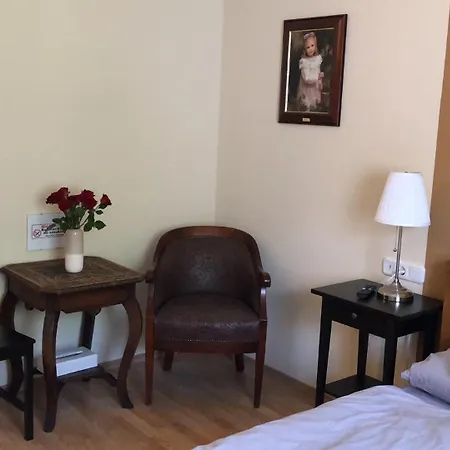 Rheinliebe Bistro Und Pension *