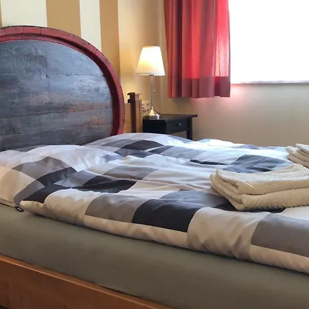 Rheinliebe Bistro Und Pension *