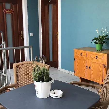 Rheinliebe Bistro Und Pension Guest house